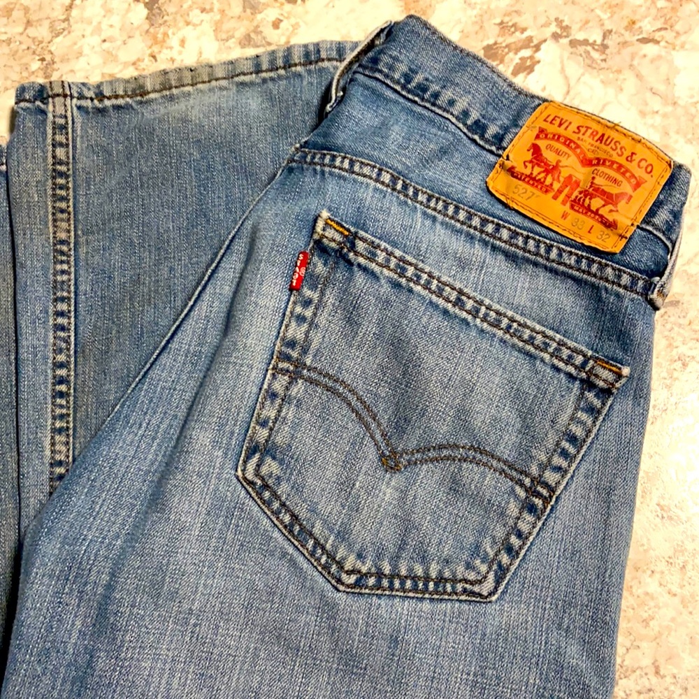 Men’s Levi’s 527 size 33 x 32
